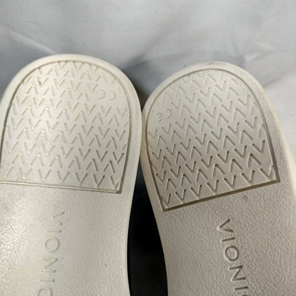 Vionic Winny Low Top Sneaker - Picture 10 of 10